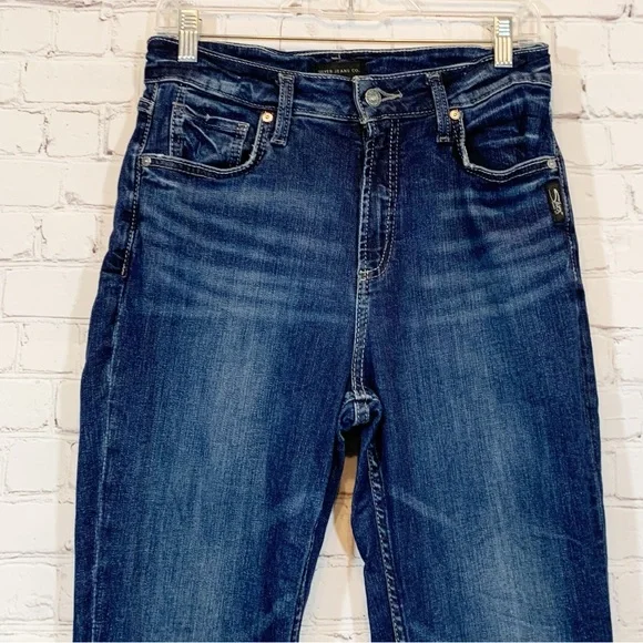 Silver Jeans Avery Straight Crop - Picture 3 of 8